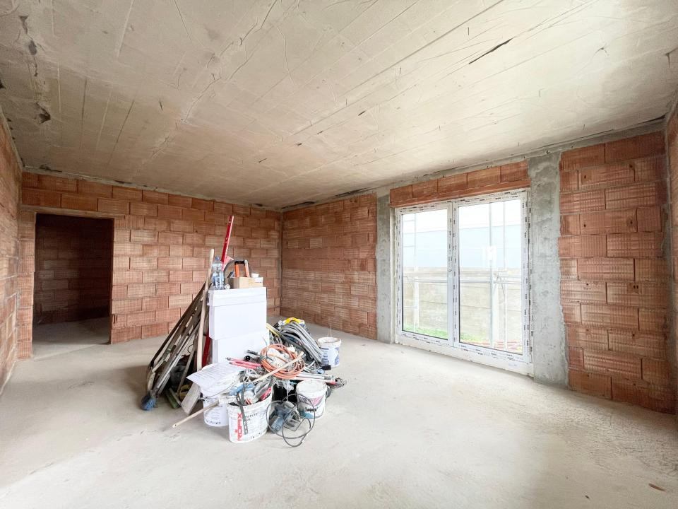 Duplex separat prin camera tehnica, 130 mp utili - Mosnita Veche 