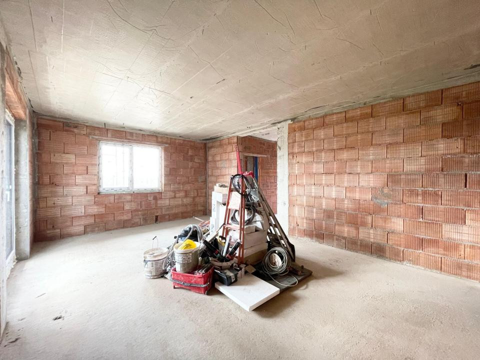 Duplex separat prin camera tehnica, 130 mp utili - Mosnita Veche 