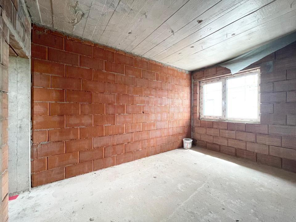 Duplex separat prin camera tehnica, 130 mp utili - Mosnita Veche 