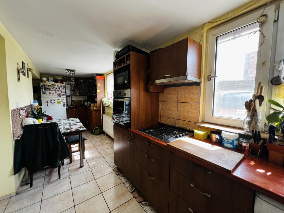 Casa individuala 6 camere -Timisoara -zona Plopi 