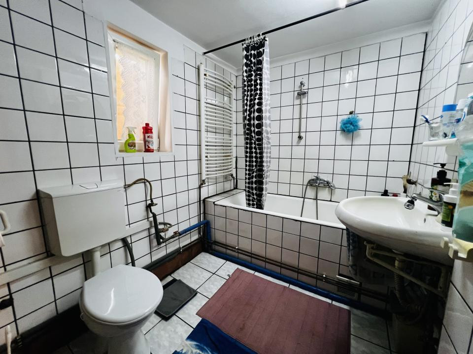 Casa individuala 6 camere -Timisoara -zona Plopi 