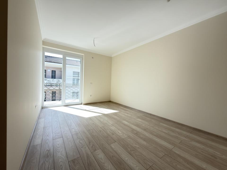 Apartament 3 camere, decomandat, 53mp - Zona Girocului
