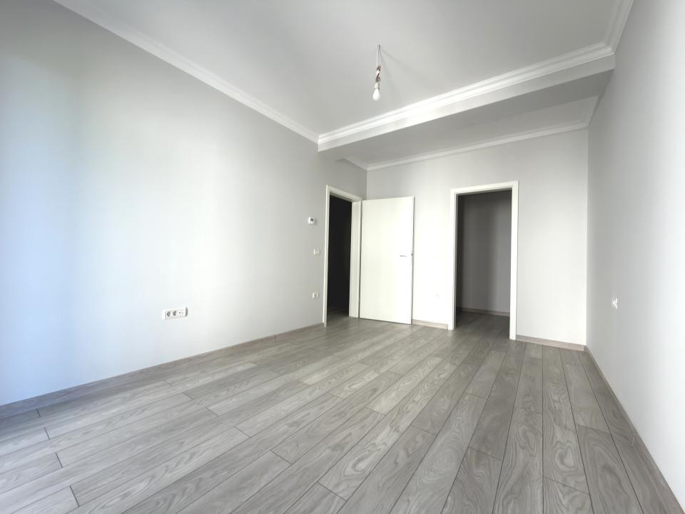 Apartament 2 camere, decomandat, 60mp - Zona Girocului
