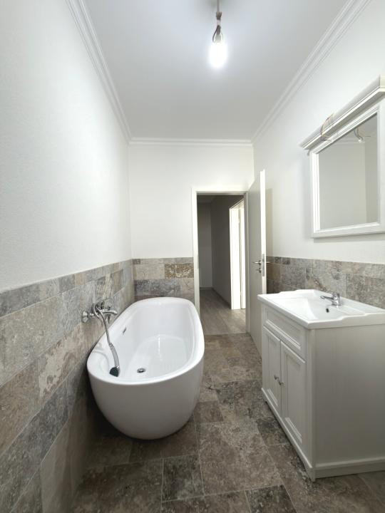 Apartament 2 camere, decomandat, 60mp - Zona Girocului