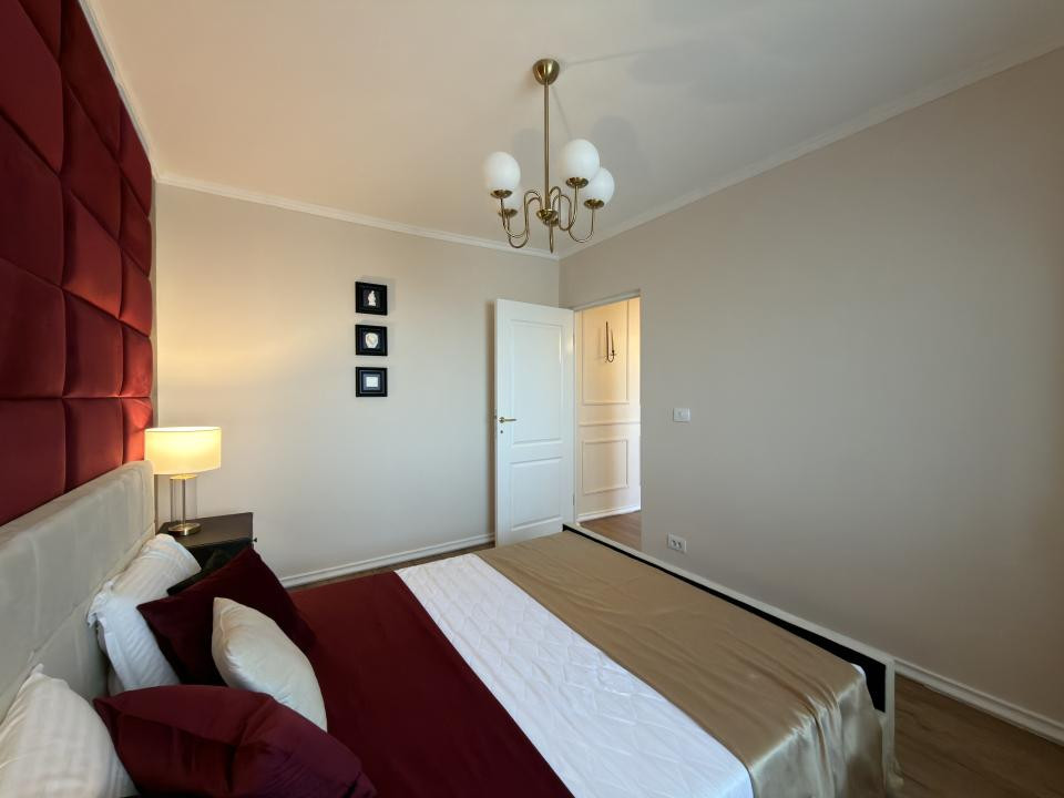 Apartament 3 camere, 50 mp, etaj 3 - Zona Cetatii