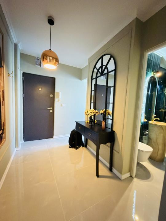 Apartament 3 camere, 50 mp, etaj 3 - Zona Cetatii