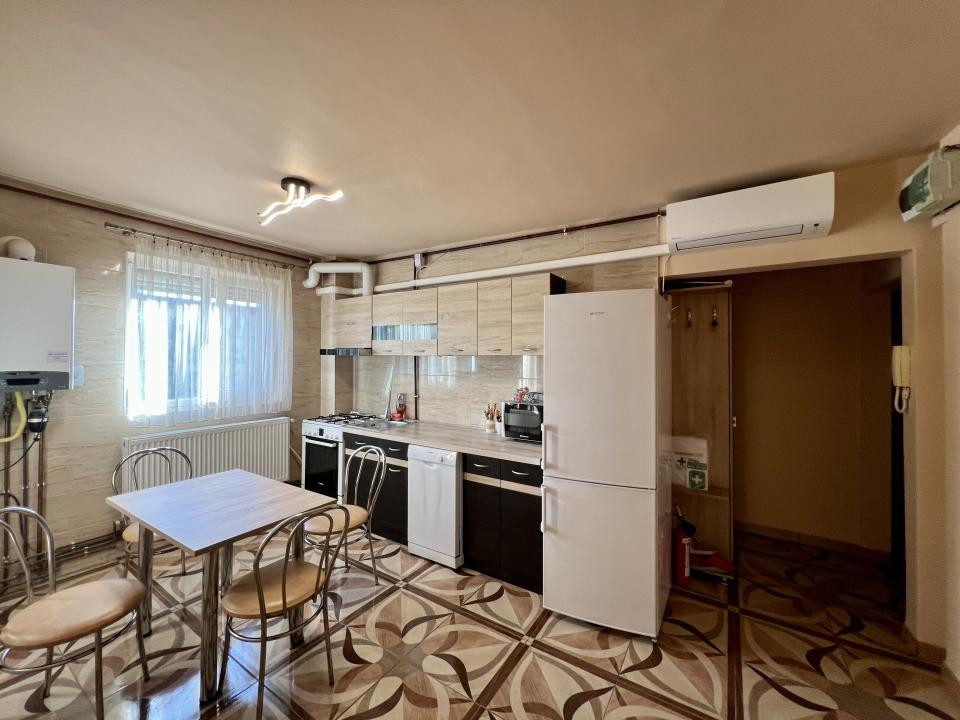 Apartament 2 camere, 49mp utili, etaj 4/5 - zona Dambovita