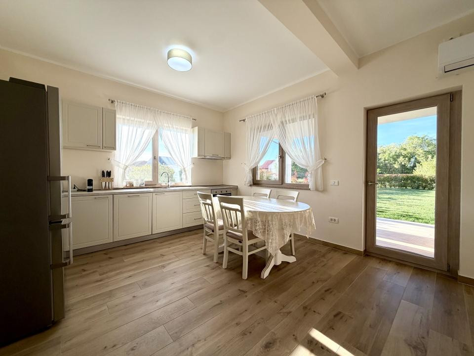 Duplex premium, 3 camere, 86.4 mp utili, 418 mp teren - Ghiroda