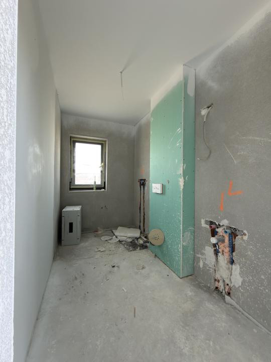 Duplex, 5 camere, 125mp utili, 277mp teren - Torontalului, Metro 2