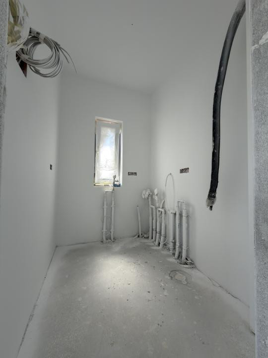 Duplex, 5 camere, 125mp utili, 277mp teren - Torontalului, Metro 2