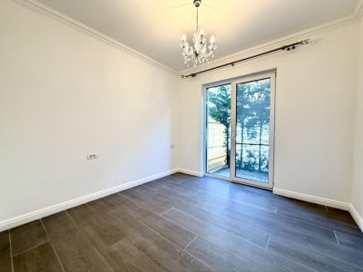 Apartament elegant, 3 camere, 62 mp utili, 103 mp curte - Dumbravita