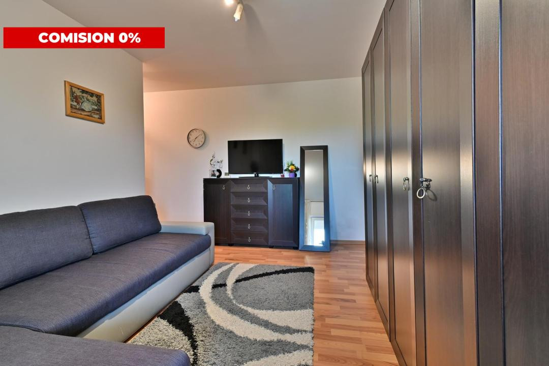 COMISION 0% Apartament cu 3 camere, 65 mp utili + balcon - Soarelui