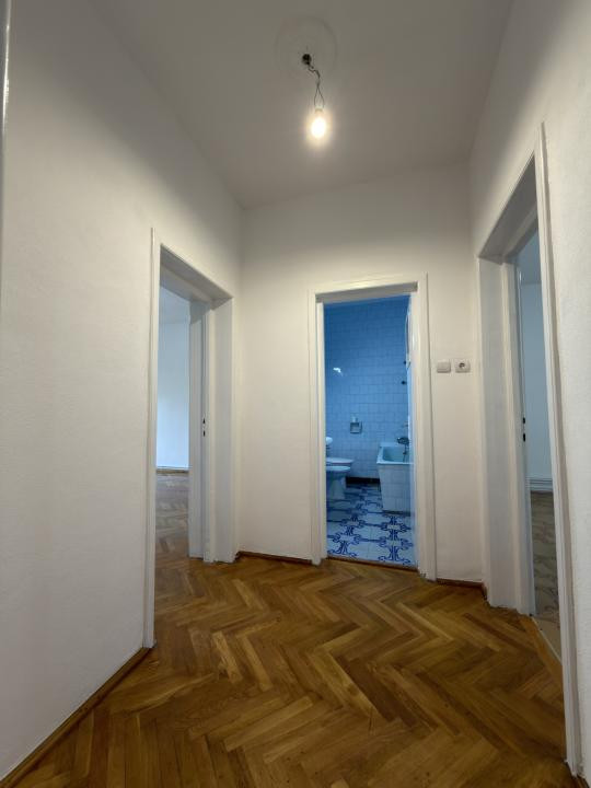 Apartament 3 camere, 92mp, etaj 1 - zona Iosefin