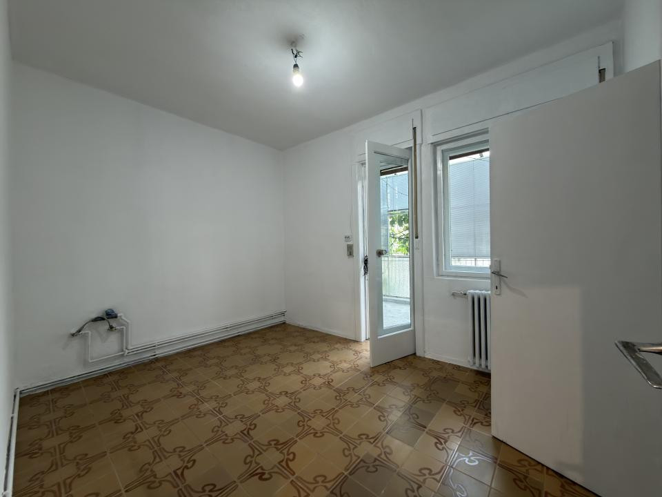Apartament 3 camere, 92mp, etaj 1 - zona Iosefin
