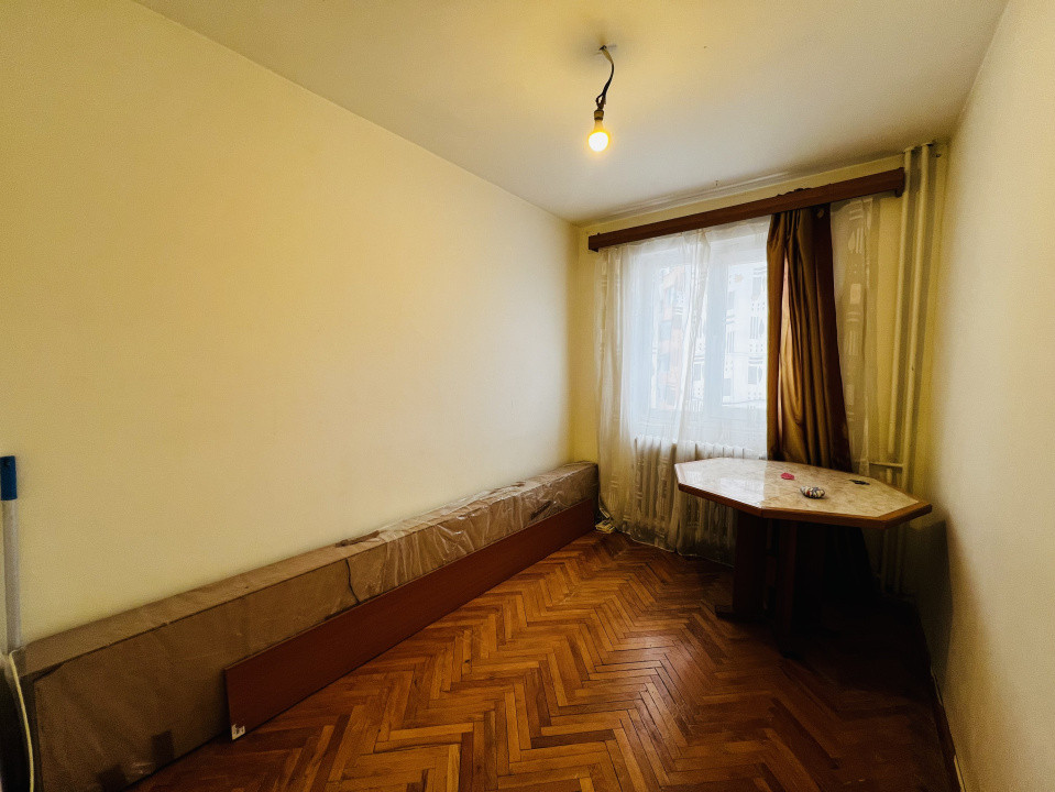 Apartament 4 Camere - Et 1 -  Zona Girocului