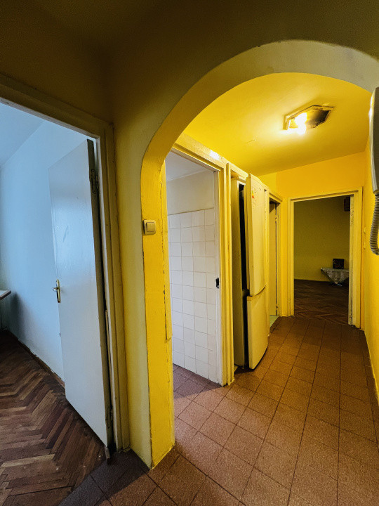Apartament 4 Camere - Et 1 -  Zona Girocului