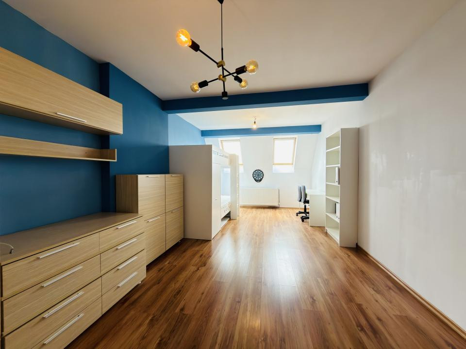 apartament 2 camere, decomandat 67mp utili, zona Lipovei 