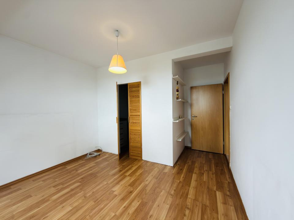 apartament 2 camere, decomandat 67mp utili, zona Lipovei 