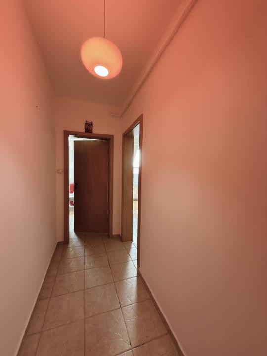 apartament 2 camere, decomandat 67mp utili, zona Lipovei 