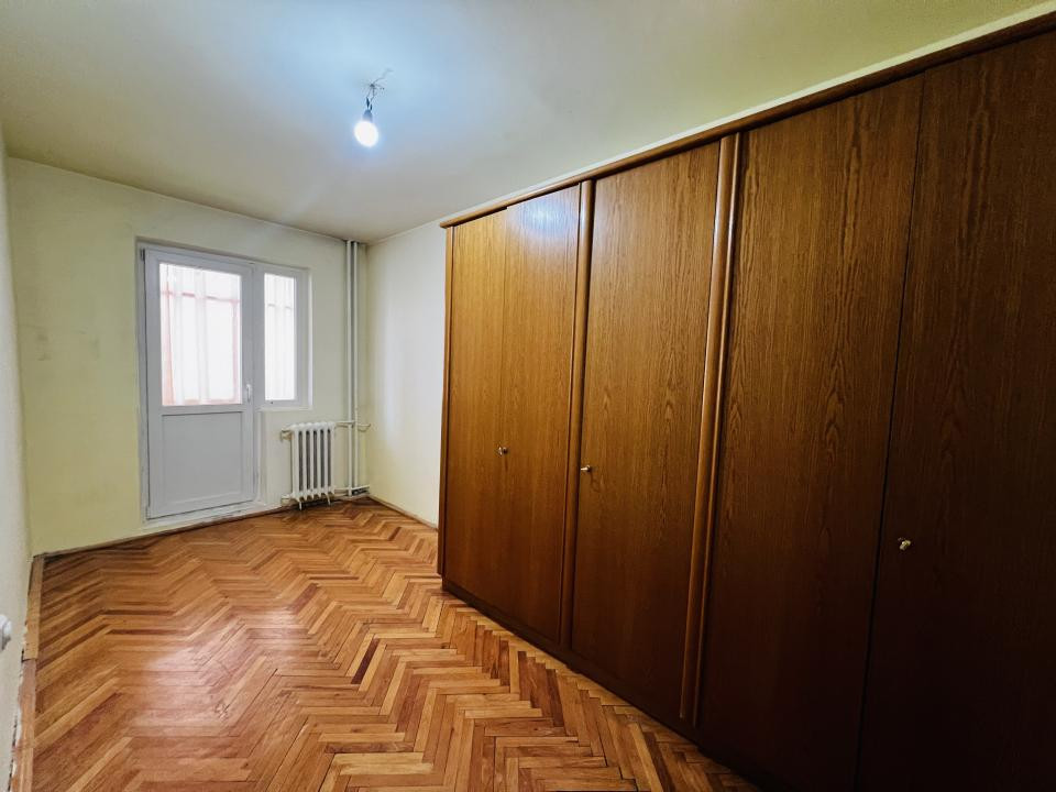 Apartament 4 Camere - Et 1 -  Zona Girocului