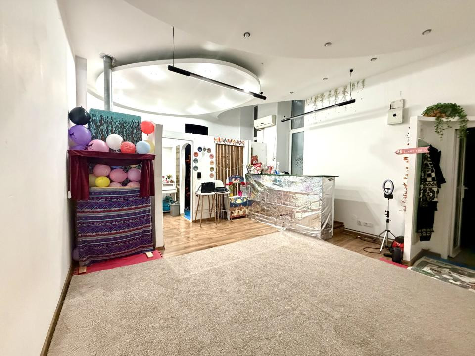 Apartament in Piata Unirii, 1 camera, 38 mp utili, cladire istorica