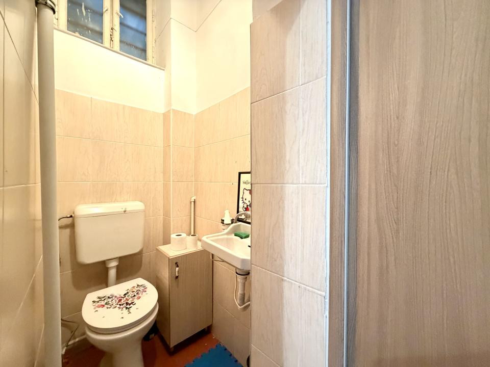 Apartament in Piata Unirii, 1 camera, 38 mp utili, cladire istorica