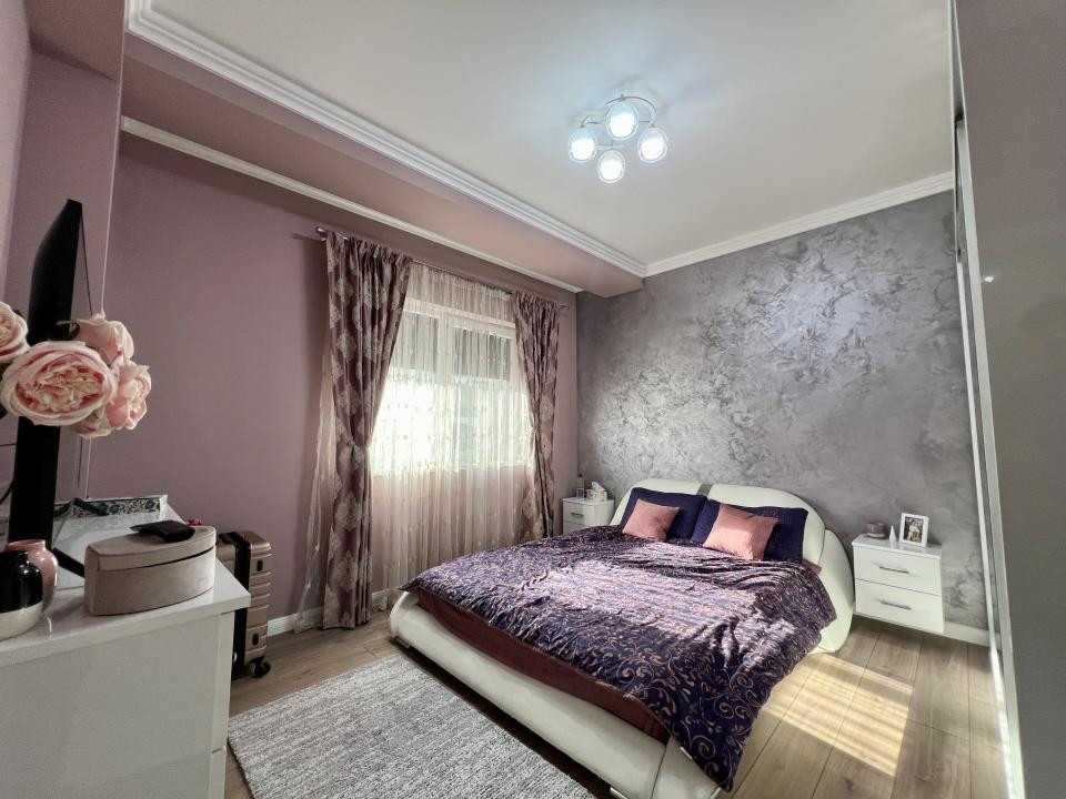  Apartament cu 3 camere, etaj 1/3, 68 mp utili + balcon - Giroc