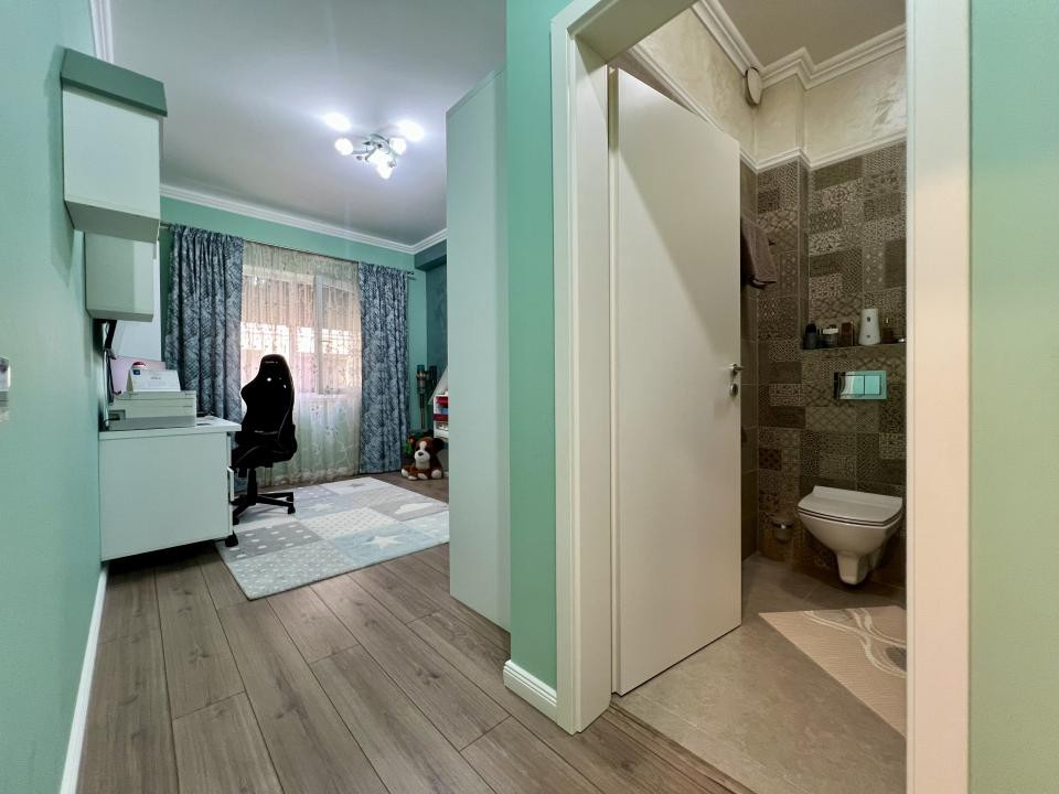  Apartament cu 3 camere, etaj 1/3, 68 mp utili + balcon - Giroc