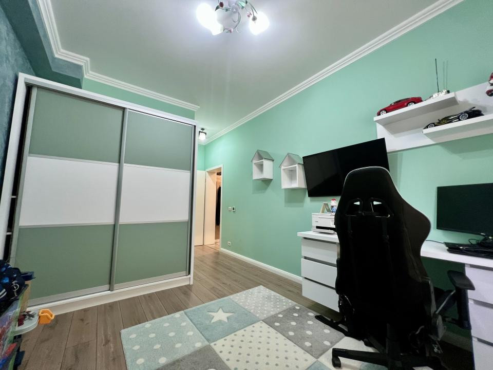  Apartament cu 3 camere, etaj 1/3, 68 mp utili + balcon - Giroc