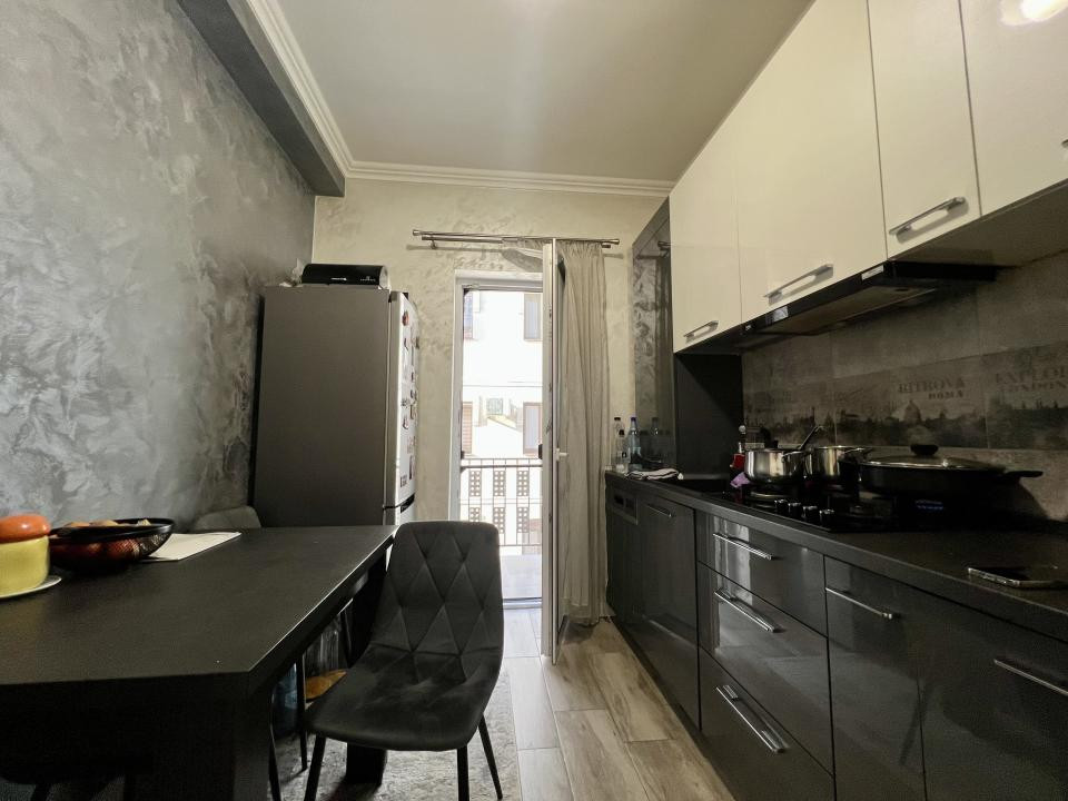  Apartament cu 3 camere, etaj 1/3, 68 mp utili + balcon - Giroc