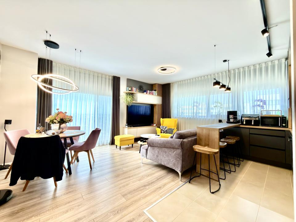 Apartament 3 camere, 71mp, etaj 15 - XCity Towers Torontal