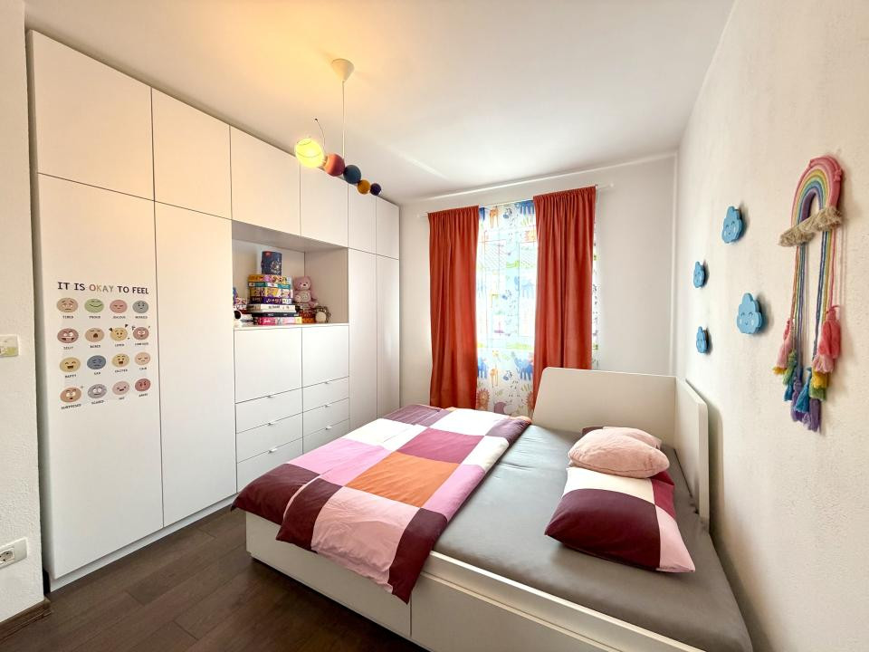 Duplex despartit prin garaj, 5 camere, 137 mp utili - Dumbravita