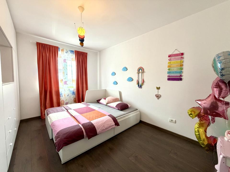Duplex despartit prin garaj, 5 camere, 137 mp utili - Dumbravita