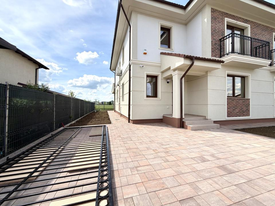 Duplex elegant, 5 camere, 132 mp utili, 300 mp teren - Dumbravita