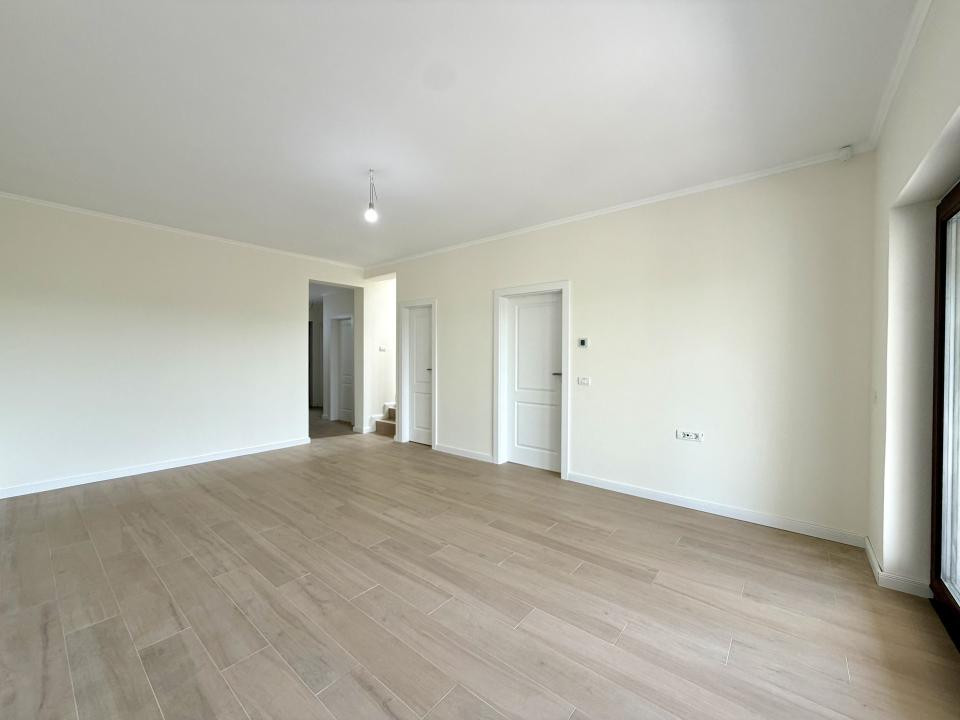 Duplex elegant, 5 camere, 132 mp utili, 300 mp teren - Dumbravita