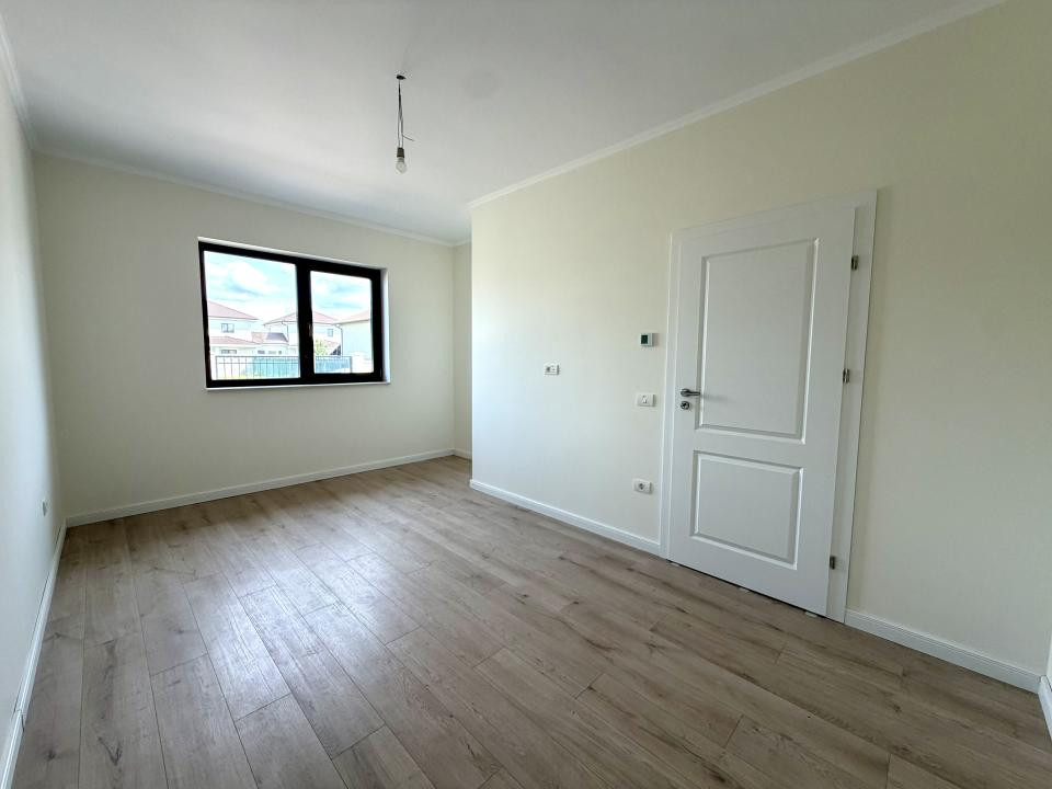 Duplex elegant, 5 camere, 132 mp utili, 300 mp teren - Dumbravita