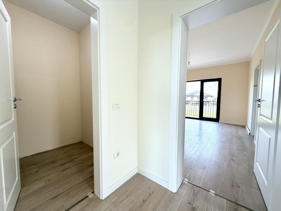 Duplex elegant, 5 camere, 132 mp utili, 300 mp teren - Dumbravita