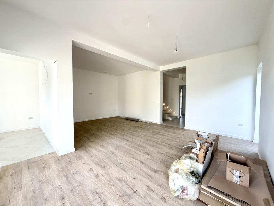 Duplex elegant, 5 camere, 140 mp utili, 345 mp teren - Dumbravita