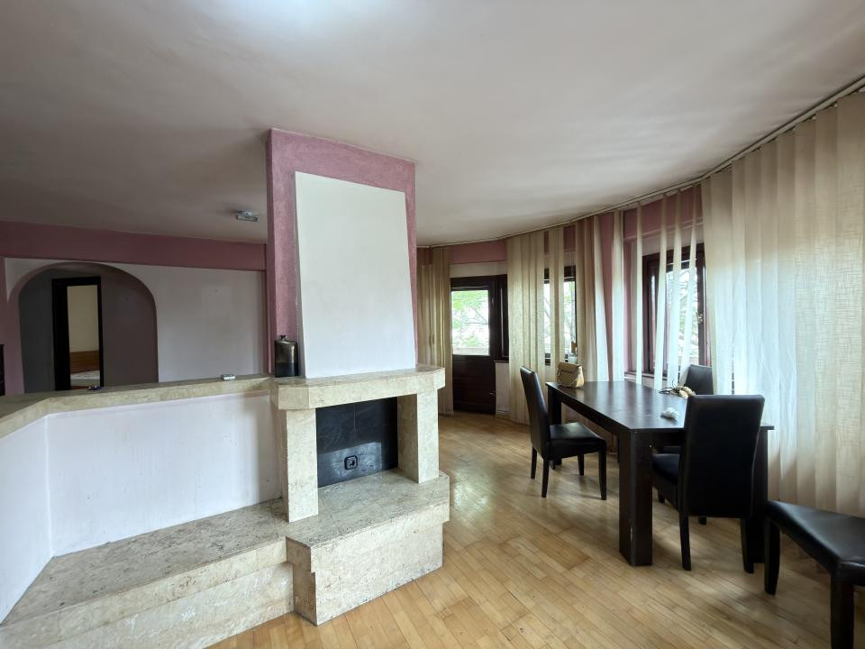 Apartament 3 camere, decomandat, etaj 1, zona Dorobantilor 