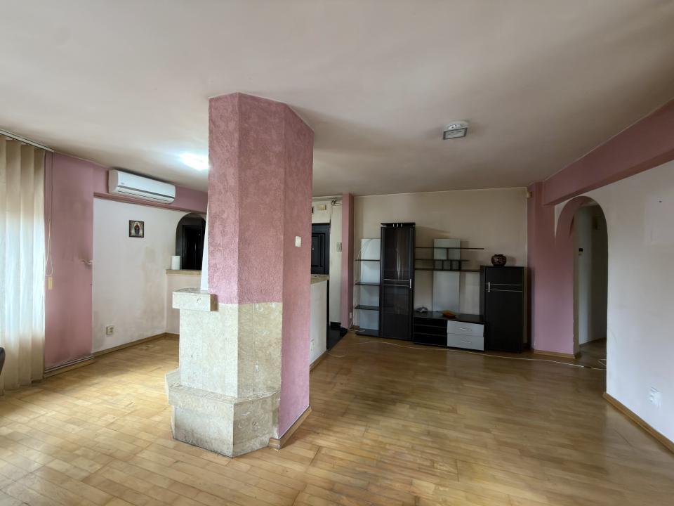 Apartament 3 camere, decomandat, etaj 1, zona Dorobantilor 