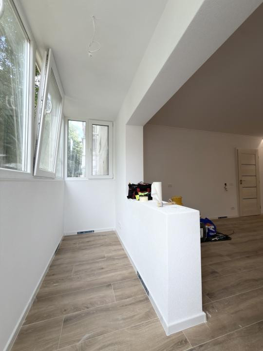 Apartament 4 camere, decomandat, 71 mp, etaj 1 - zona Dambovita 