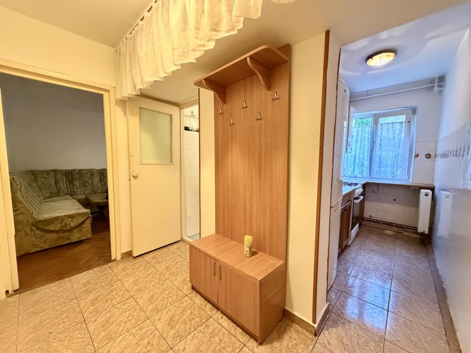 Apartament 3 camere, parter, 49.6 mp utili - Zona Cetatii 