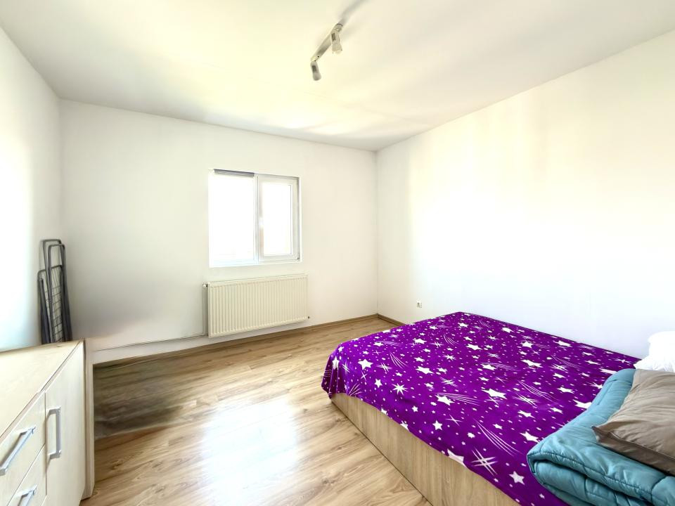 Apartament 3 camere, decomandat, 72mp, mobilat si utilat - zona Soarelui
