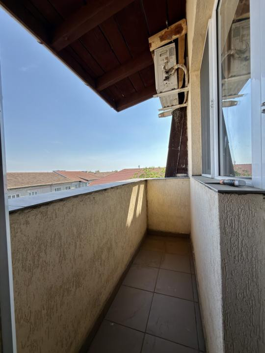 Apartament 3 camere, decomandat, 72mp, mobilat si utilat - zona Soarelui