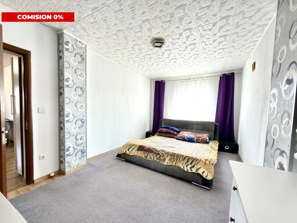 Apartament 3 camere, decomandat, 72mp, mobilat si utilat - zona Soarelui