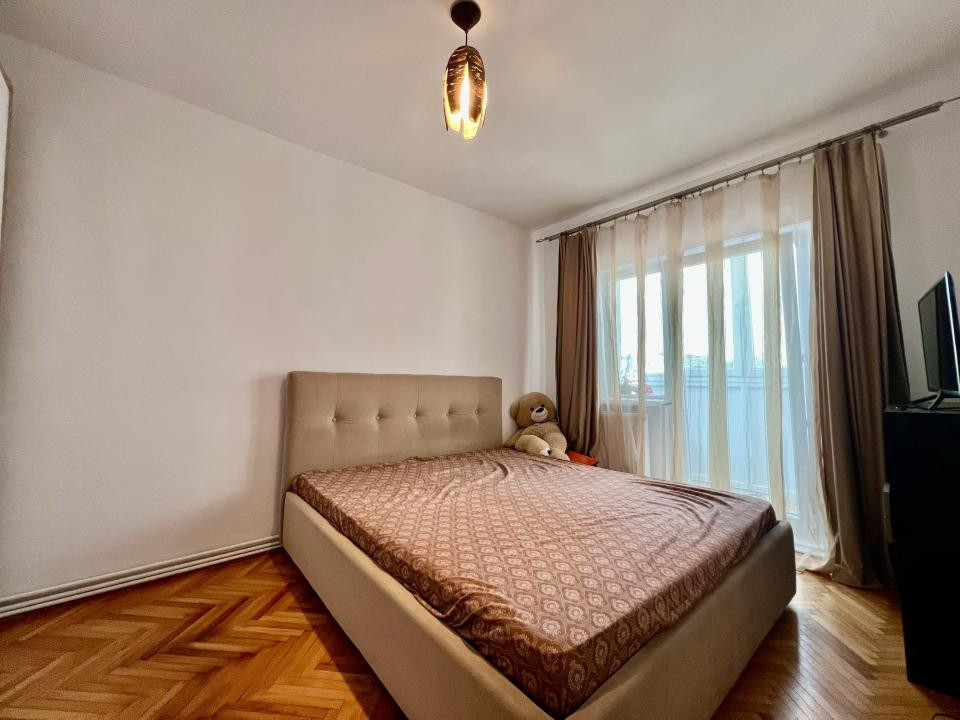  Apartament 3 camere, 64 mp utili, etaj 1 - zona Kiriac
