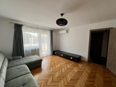  Apartament 3 camere, 64 mp utili, etaj 1 - zona Kiriac
