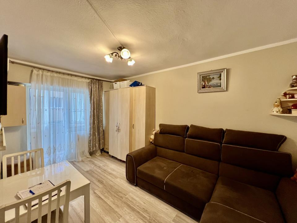  Apartament 1 camera, 24 mp utili, balcon, etaj 1 - UMT
