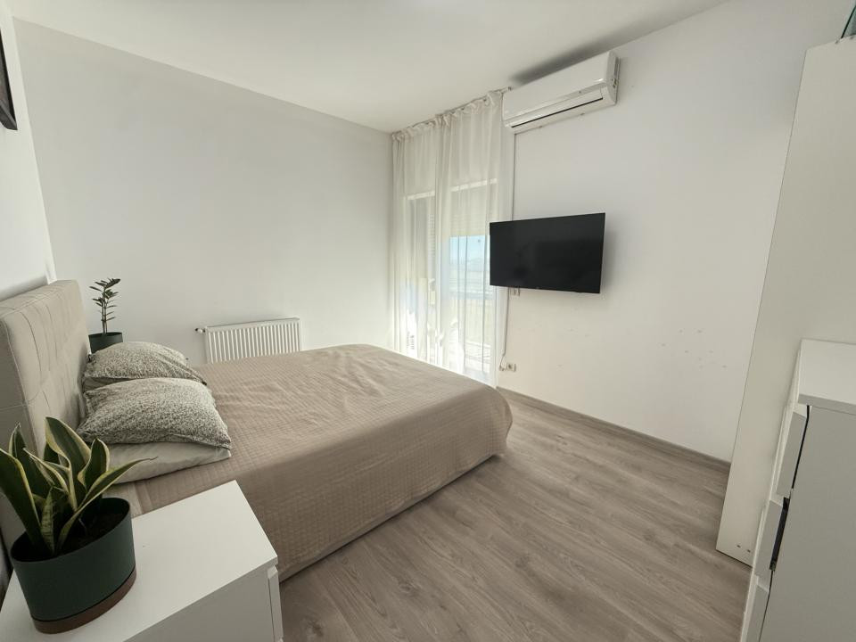 Apartament spatios, 4 camere, decomandat, etaj 3 - Giroc, zona Planetelor
