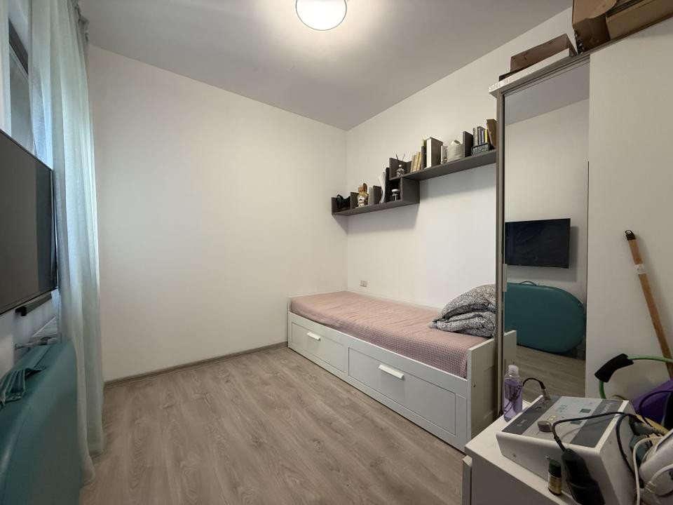 Apartament spatios, 4 camere, decomandat, etaj 3 - Giroc, zona Planetelor